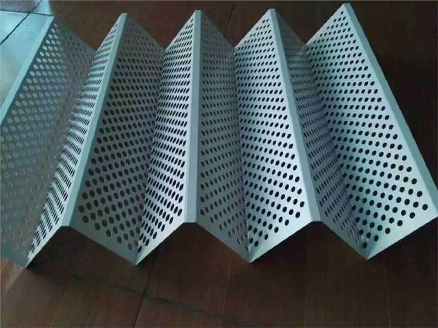 凹凸铝板装饰 长城板风格的实用美学与卓越价值